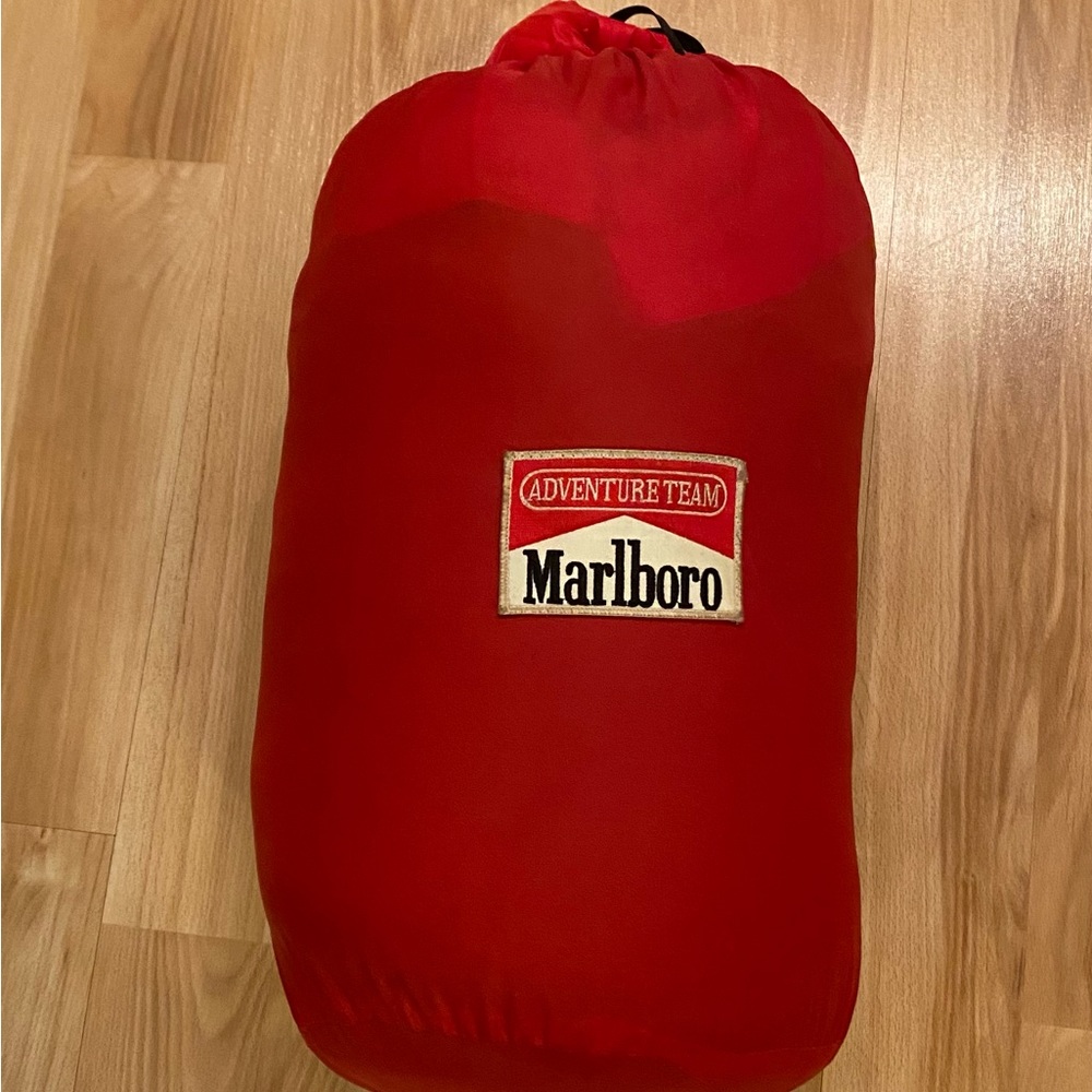 COPY - Brand new Marlboro 6ft sleeping bag!